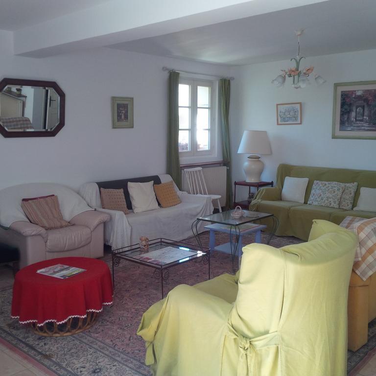 Manoir De La Rousselliere Aparthotel Loches Exteriör bild