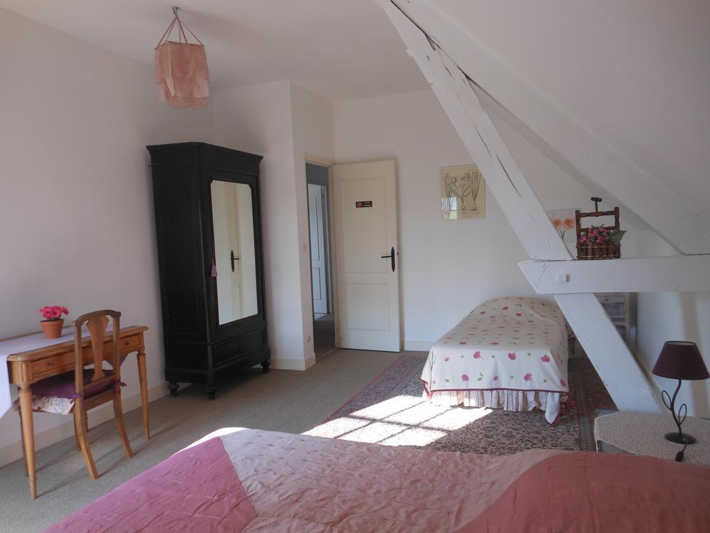 Manoir De La Rousselliere Aparthotel Loches Exteriör bild